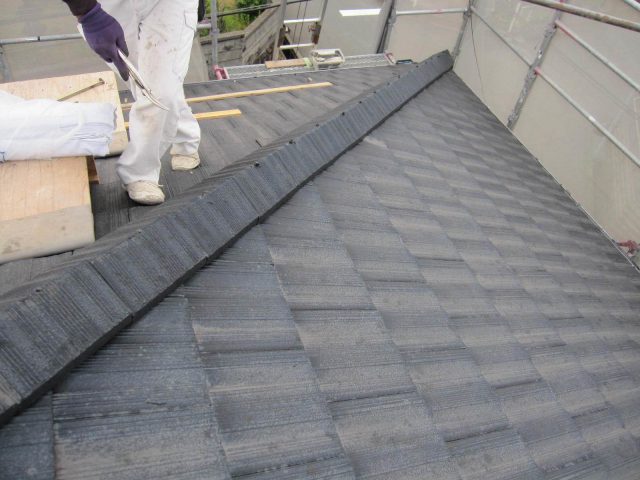 高砂市の廃盤の棟瓦を新しく交換